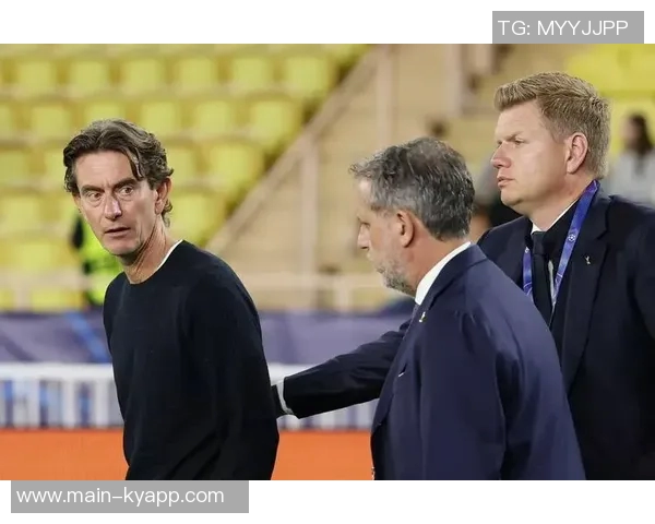 弗兰克谈执教热刺的挑战与球队顶尖定位球技术的自信